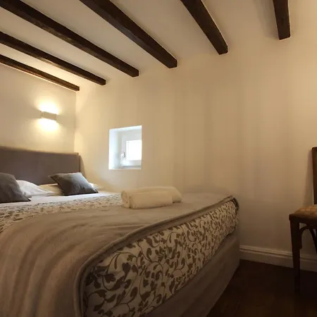 Navona Terrace 2br House Апартаменты *