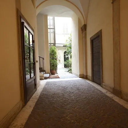 Navona Terrace 2br House Apartment