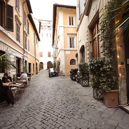 Navona Terrace 2br House Apartment