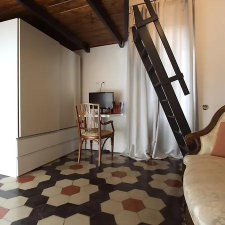 Navona Terrace 2br House